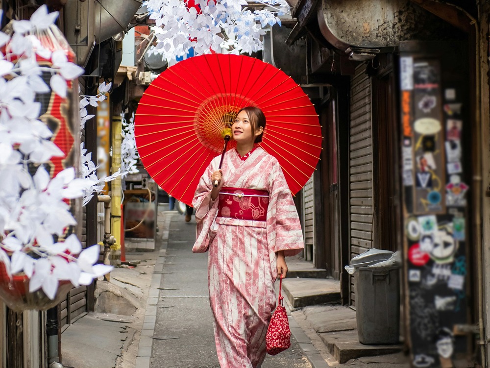 Asia Voyage with Tokyo Retreat, Mount Fuji Discovery & Cosmos in Bloom